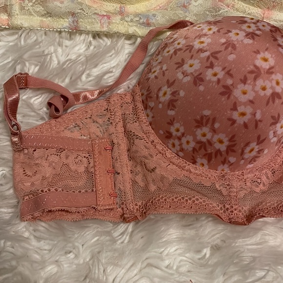Bra bundle - Picture 2 of 6